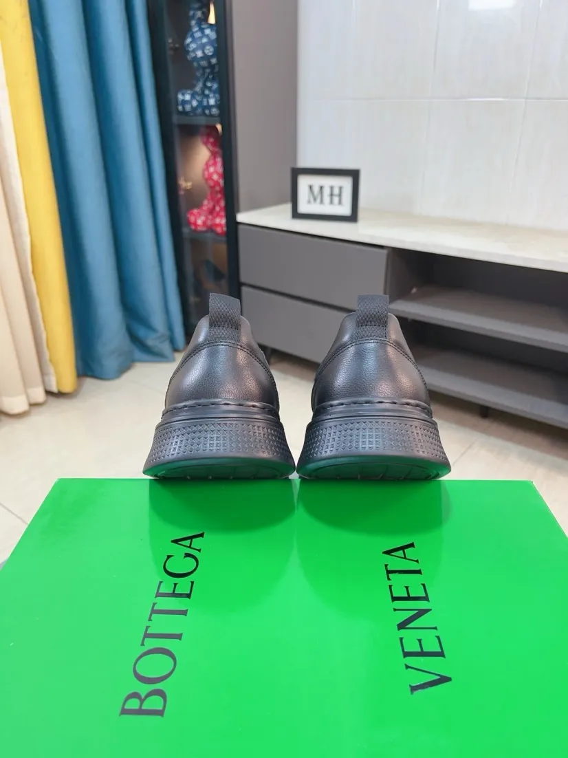 Men's men's shoes 💰500🌸🌸[bv~Bottega Veneta] 2024 classic spring and autumn trend models are on the market. The same style as the official website. Counter quality [strong][strong][strong] Selected first-layer cowhide woven, high-end atmosphere, silk cowhide lining, super cost-effective model. Original wear-resistant outsole. Fine workmanship. The upper layer of materials is used. The quality is visible. Hurry up and get started. Shoe sizes 38 to 44